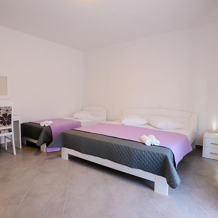 Rujno Apartments Starigrad Paklenica Exteriör bild