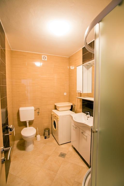 Rujno Apartments Starigrad Paklenica Rum bild