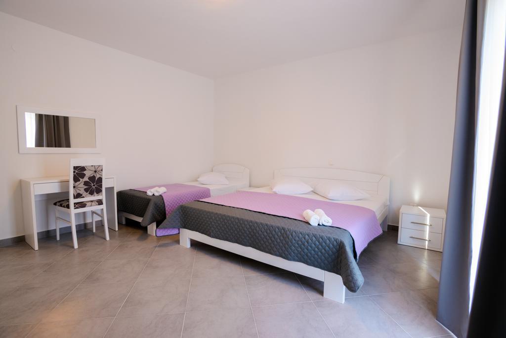 Rujno Apartments Starigrad Paklenica Exteriör bild